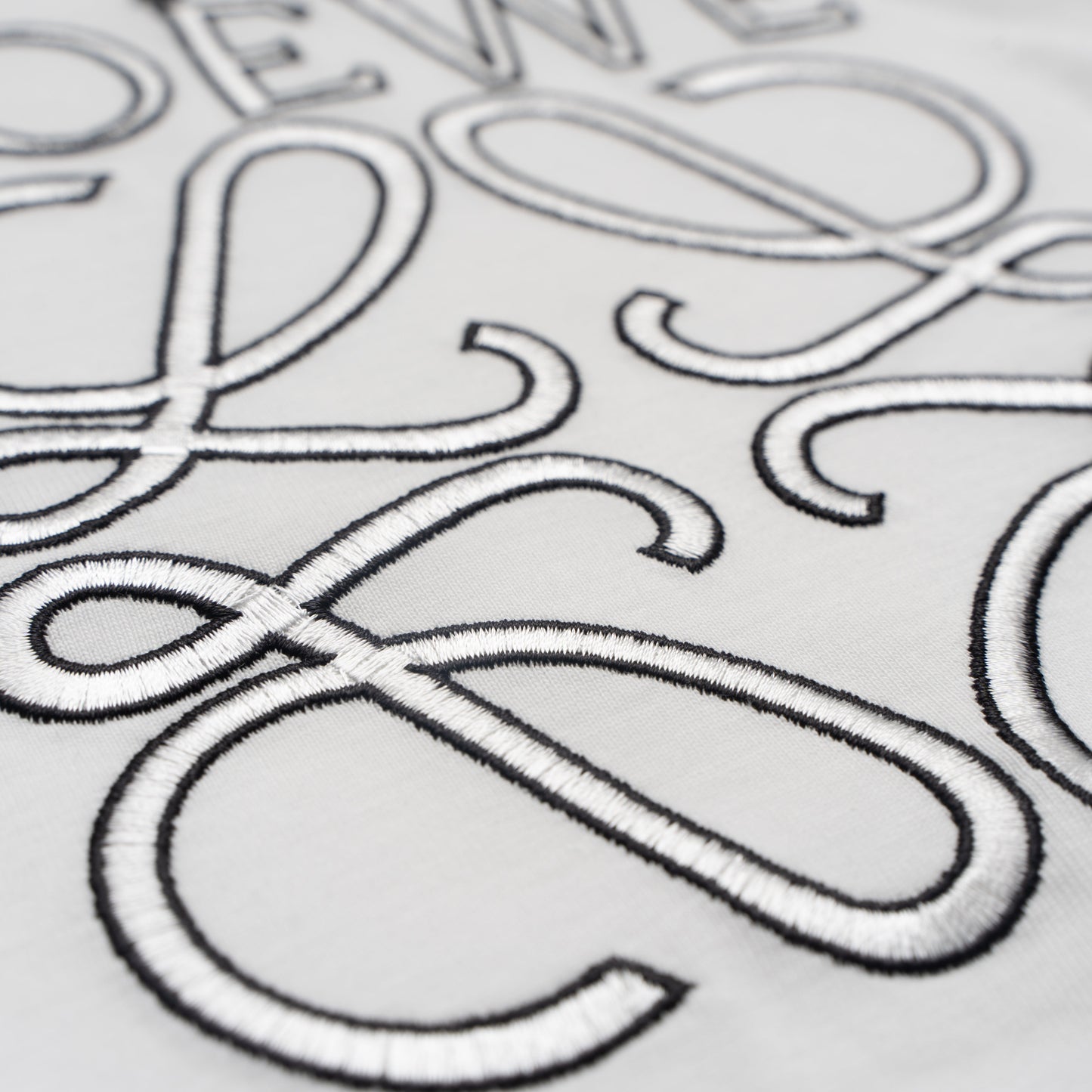 Printed T-Shirt: High-End Fashion Statement-1052