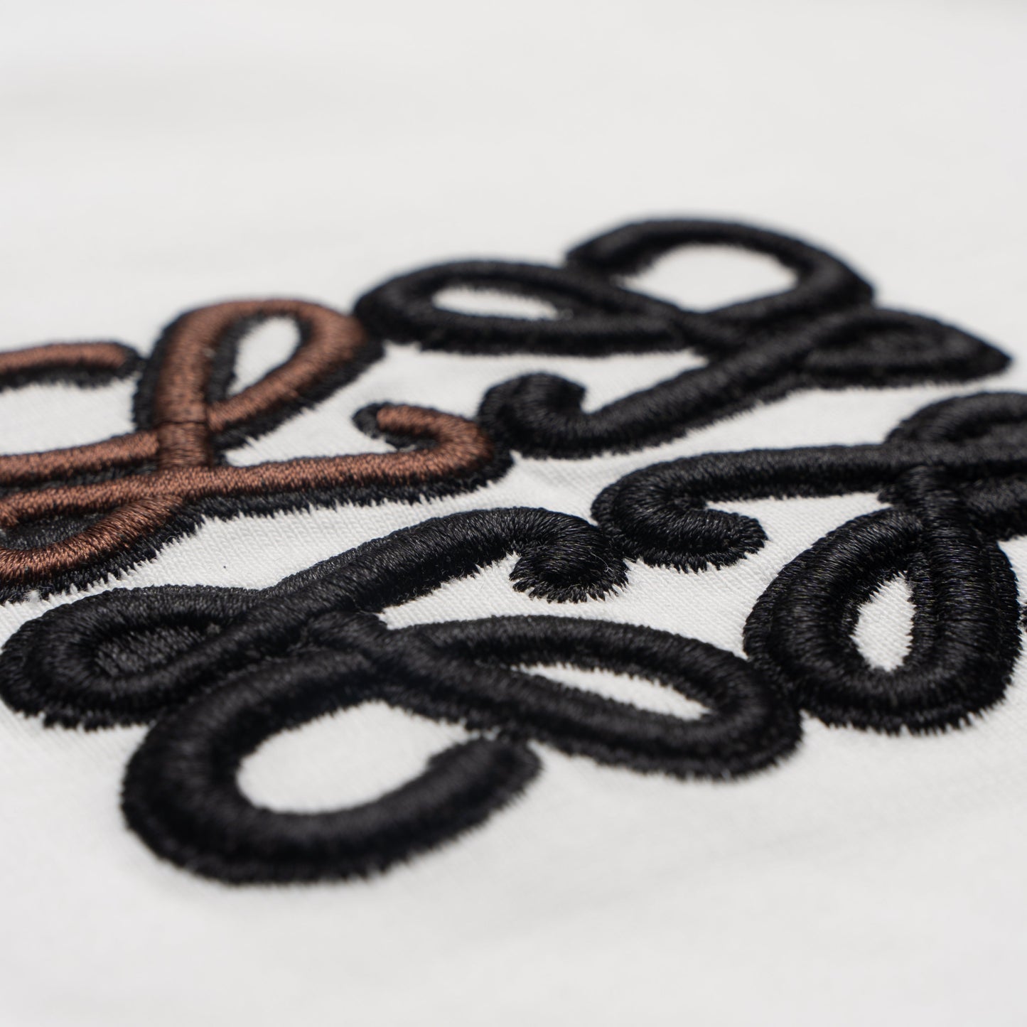 Printed T-Shirt: High-End Fashion Statement-1054