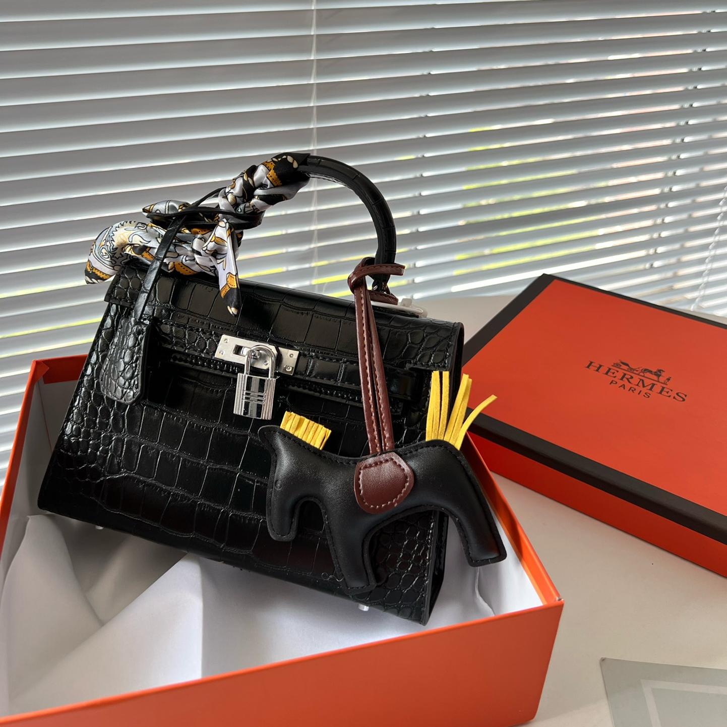 New Collection Bags For Woman