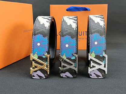 3 Colors four-leaf clover graffiti carved belt