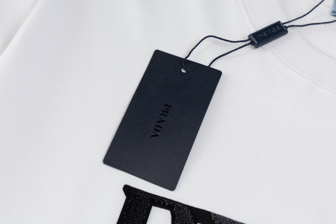 Printed T-Shirt: High-End Fashion Statement-1275