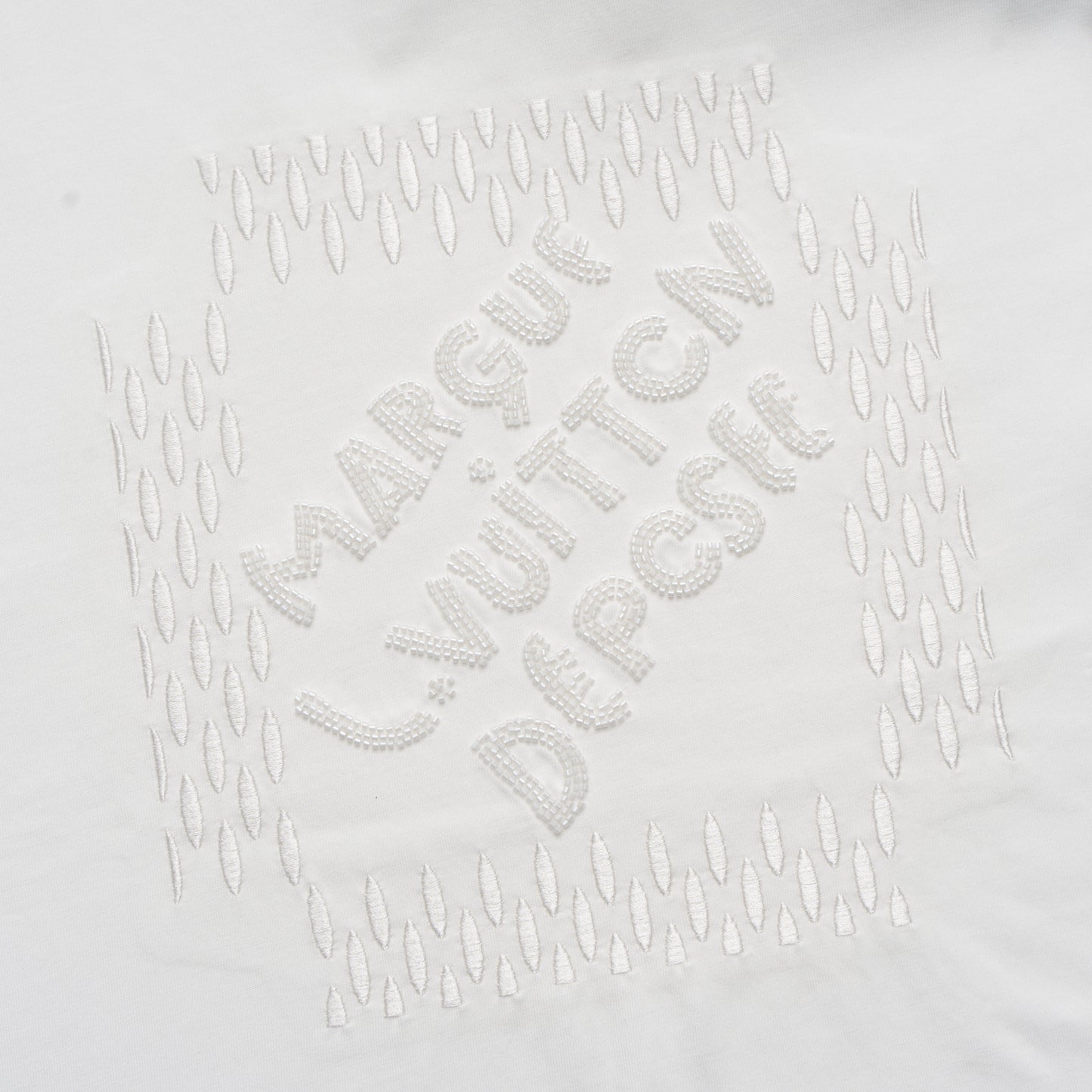 Printed T-Shirt: High-End Fashion Statement-1038