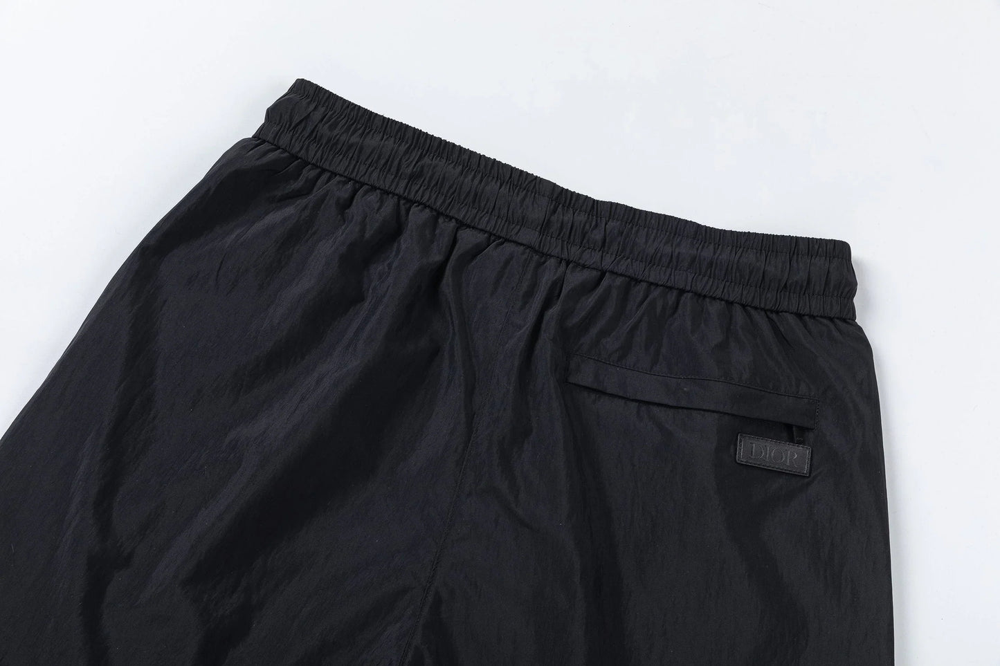 250313 New high quality dark print shorts