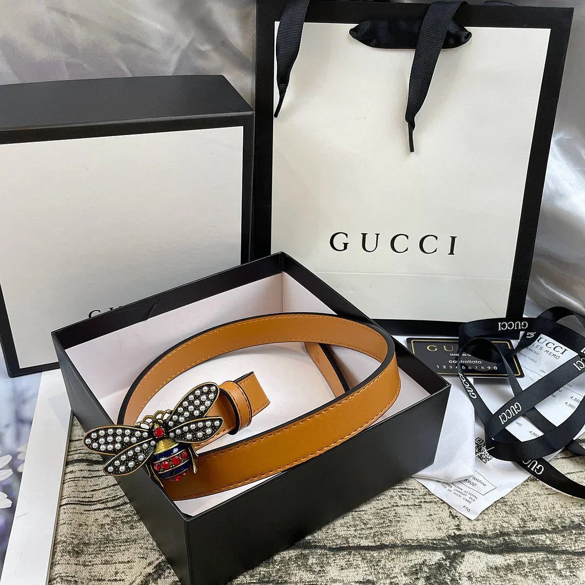 4 Colors  bee lychee pattern double-sided belt