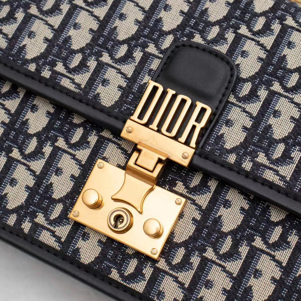 New Collection Bags For Woman