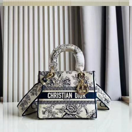 New Collection Bags For Woman