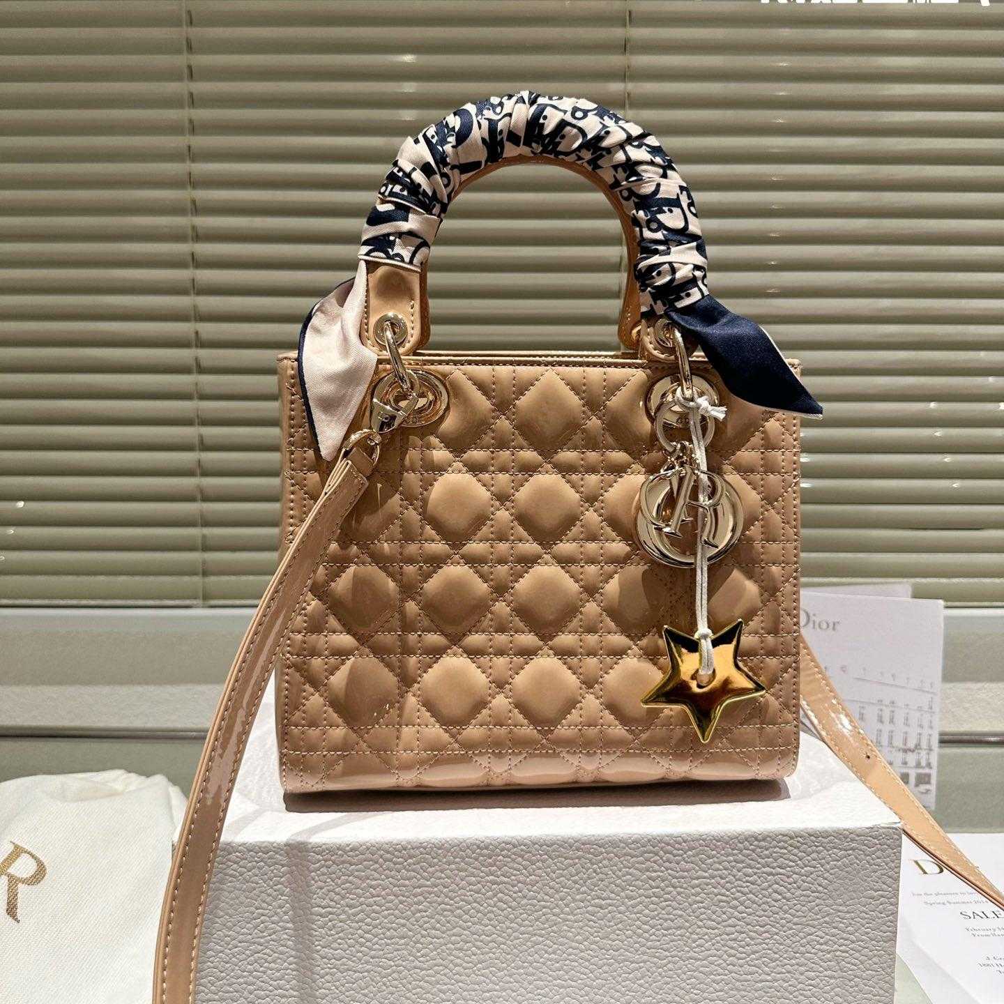 New Collection Bags For Woman