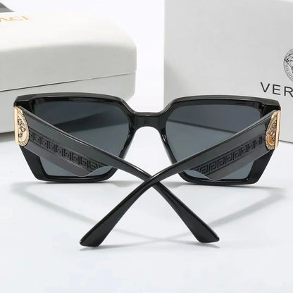 Simple Square Frame Sunglasses 3779
