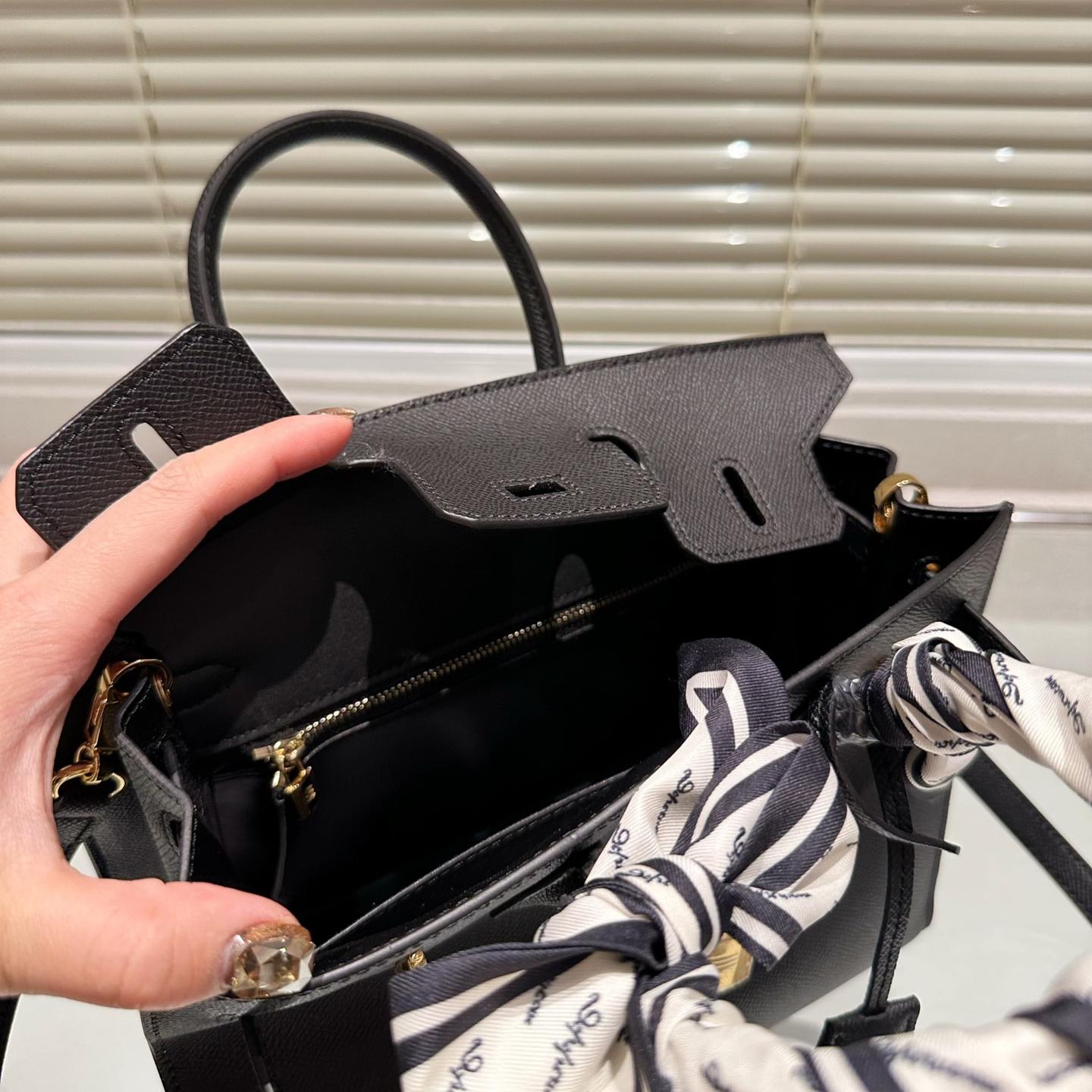 New Collection Bags For Woman