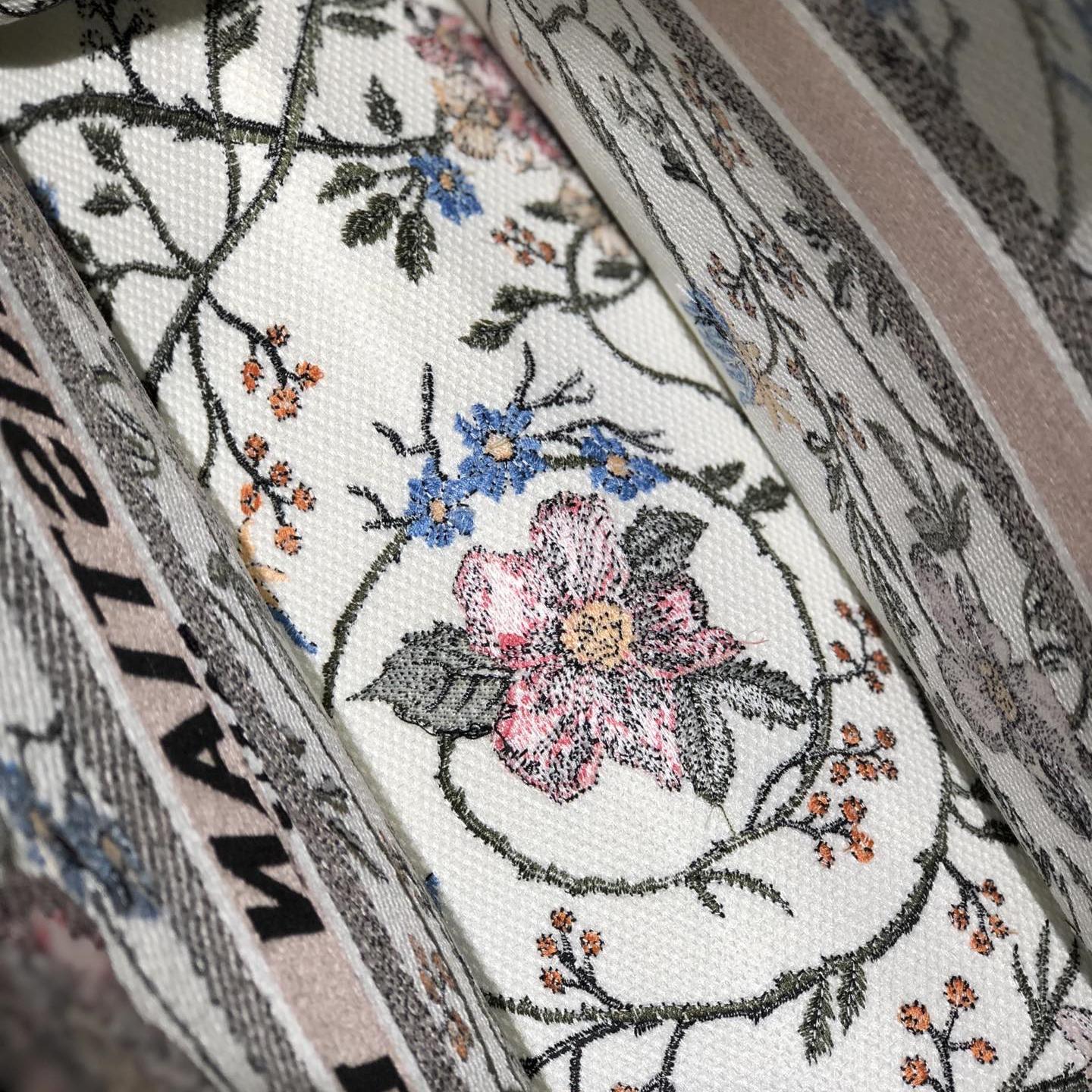 New Collection Bags For Woman