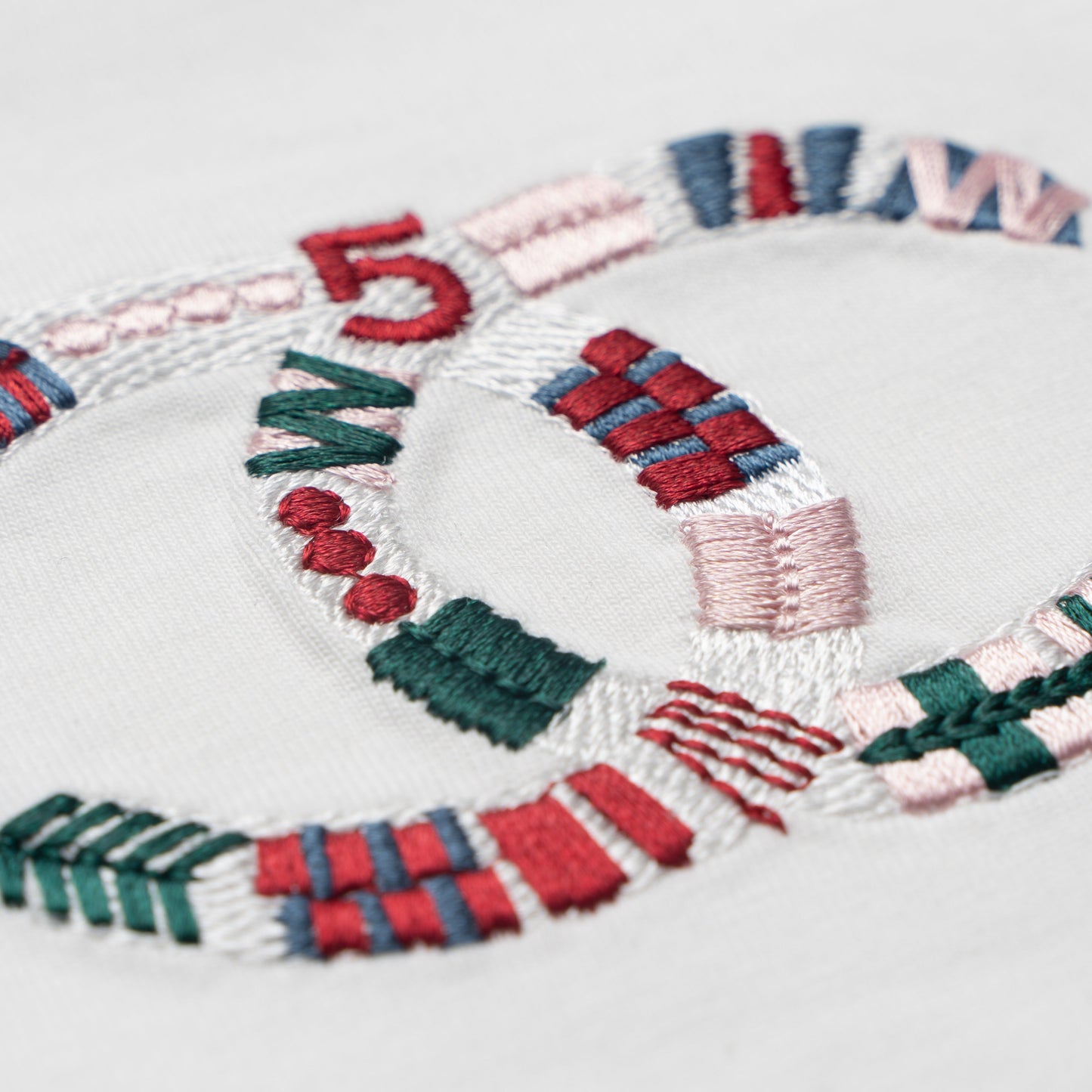 Printed T-Shirt: High-End Fashion Statement-1096