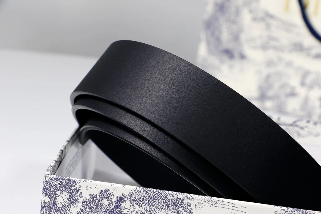 Soft grained calfskin belt Width 3.5CM