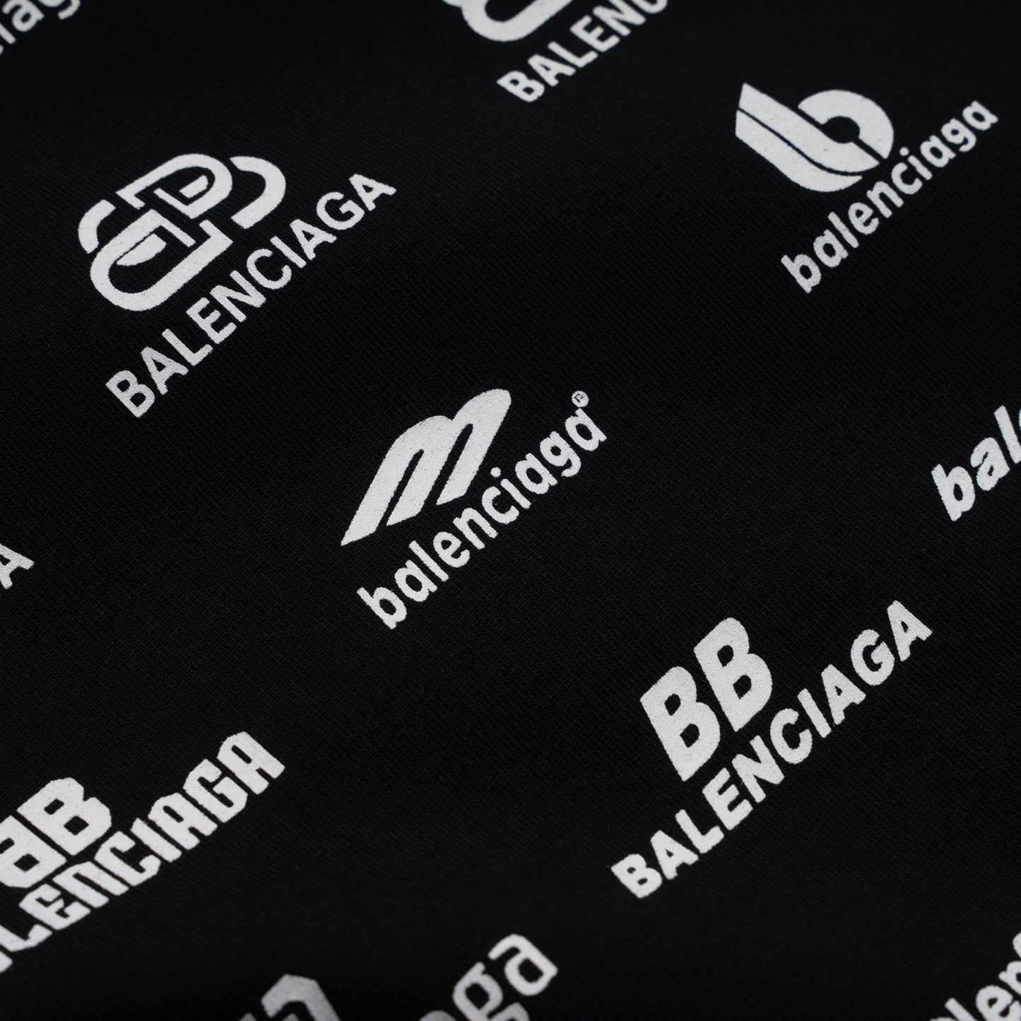 Printed T-Shirt: High-End Fashion Statement-1140