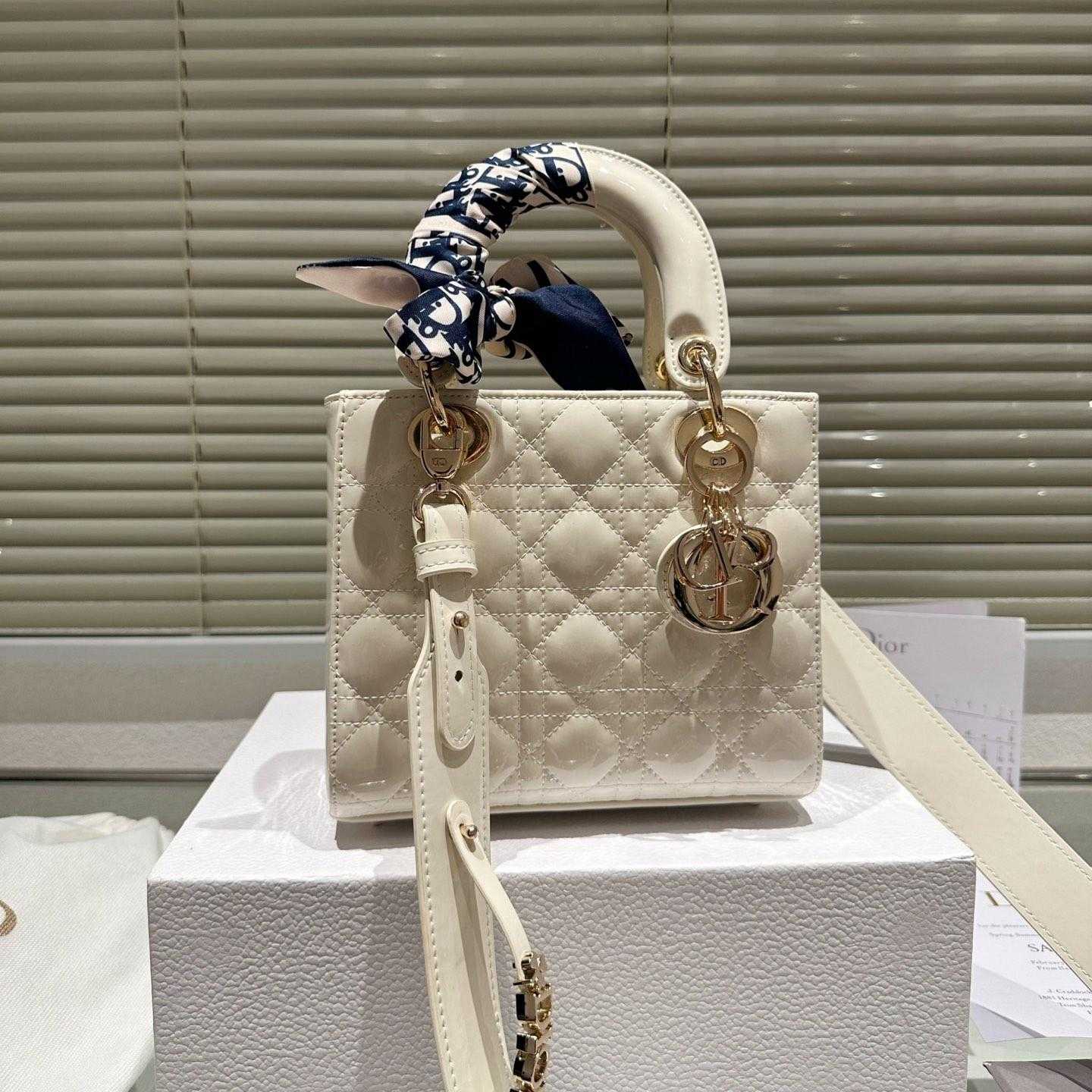 New Collection Bags For Woman